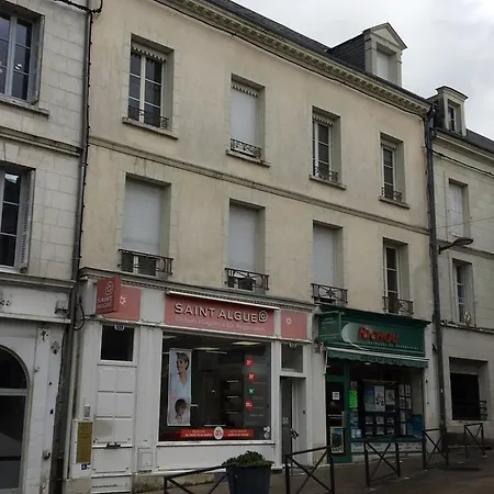 Meuble D'affaires Place Dupleix * Chatellerault